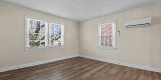 Spacious 1 Bedroom Duplex in Trinity Park, blocks from Duke! - Renovated & Pet Friendly Gallery 6
