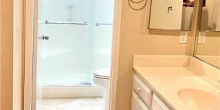 6718 Shoup Gallery 8
