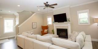 595 E L Ives Drive Gallery 12