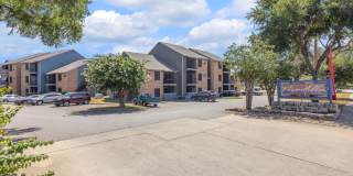 Whisper Hollow Apartments Gallery 16