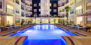 5 Mockingbird Gallery 58