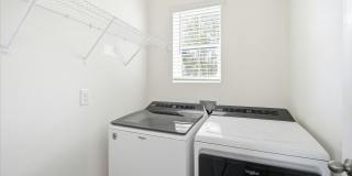 Beautiful 3 bedroom home Gallery 21