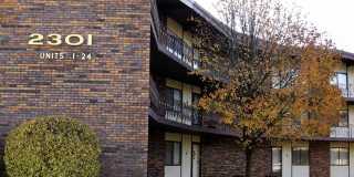 2303 HOLIDAY TERRACE Court Gallery 11