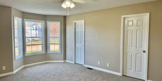 Three Bedroom in Oak Grove Gallery 14