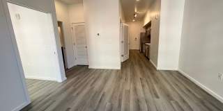 725 W Pratt Gallery 49