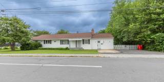 2 Bed, 1 Bath, Single Family Home in Ranson, WV Gallery 1