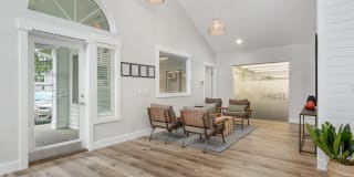 The Lakehouse Gallery 19