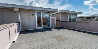 18 W GEORGIA Gallery 13