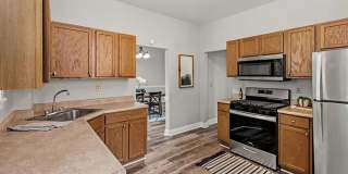 Beautifully remodeled 6 BR, 1.5 Bath brick home on level double-lot in Wilkinsburg! Gallery 9