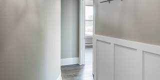 Elegant Renovation! HUGE 1 Bed 1 Bath Available Now! Gallery 47