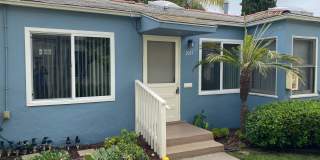 Charming 1BR/1BA Bungalow with Detached Garage – Heart of La Jolla! Gallery 1