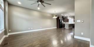 3 Bed, 3.5 Bath Home w/ 2 Car Garage and Lake Views Gallery 23