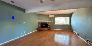 Beautiful & Bright 2-Bedroom + Office Corner Condo in North Boulder Gallery 6