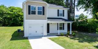 Modern Four Bedroom Home Gallery 1