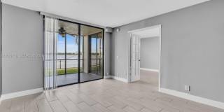 109 Lake Emerald Dr Gallery 16