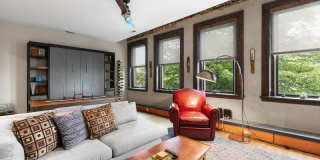 32 Broadway Street Gallery 8