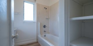 $2600 l 3 Bedrooms | 1 Bathroom | IN KALIHI VALLEY Gallery 14