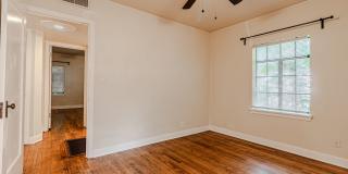 Beautiful Historic Duplex in OKC: 1824 Carey Place - 1 Gallery 19