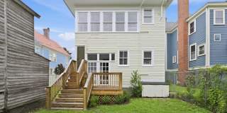 511 Middle Street Gallery 25