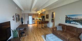 Beautiful 2 bed 1 bath North Washington Park Condo Gallery 1