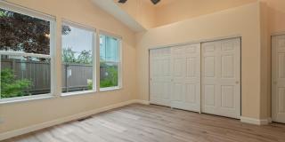 785 Caughlin Crossing Gallery 12