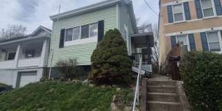 Charming 2-Bedroom Home with Fenced Yard in Covington! Gallery 1