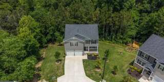 Like-New 4 bedroom 2.5 bathroom home with Custom Touches, open floor plan AND a Cul-de-sac lot! Must see! Gallery 41