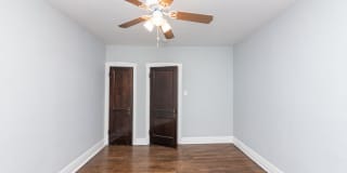 2514 W Belle Plaine Gallery 4