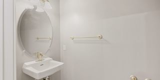 170 West Washington Gallery 4