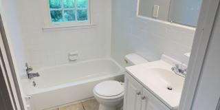 Beautifully Updated 4 bedroom 2 bath Gallery 18
