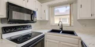 8800 NW 30th St Gallery 19