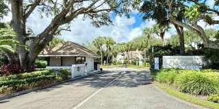 811 Oak Harbour Drive Gallery 20