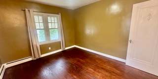 Charming 3 Bedroom Single Family Home Available Now!! Gallery 8