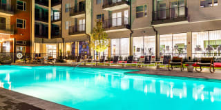 Met on 7th Gallery 7