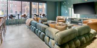 The Winston Gallery 17