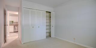 1220 Park Avenue W Gallery 20