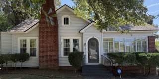 314 E 11th Street SE Gallery 1