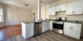 21 Oakland Avenue Gallery 1