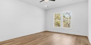1810 East Fiji Street Gallery 15