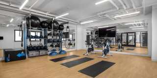 360 Huguenot Gallery 5