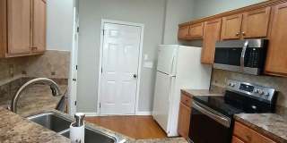 Sought After Riverwood Townhome! Gallery 14