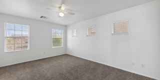 Beautiful Providence 3 Bedroom + Loft Home Gallery 21