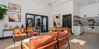 Warner West Apartments Gallery 19