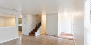 Remodeled townhouse - Available now! Gallery 5
