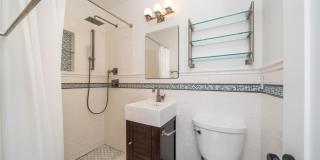 132 MADISON ST Gallery 13