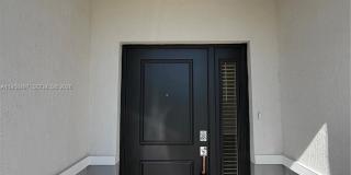 323 Northeast 16th Street Gallery 1