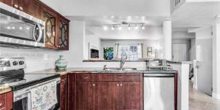 349 Virginia St Gallery 6