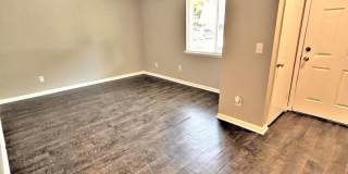 Avalon Cove Townhomes Gallery 11