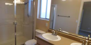 GORGEOUS SINGLE STORY WITH MANY UPGRADES*3 BEDROOMS*SPARKLING POOL AND SPA! Gallery 18