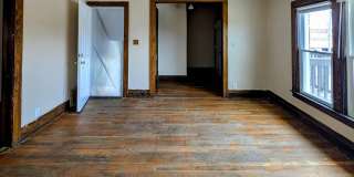 30 West Henry St - Upper Gallery 3